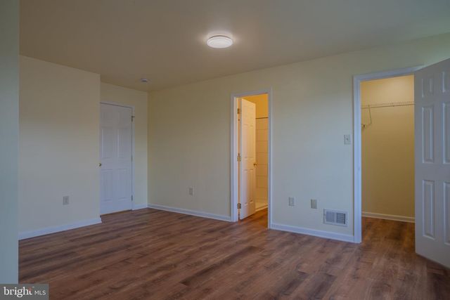 11 SOPHIE LN, Bunker Hill, WV 25413