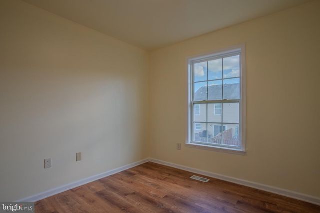 11 SOPHIE LN, Bunker Hill, WV 25413