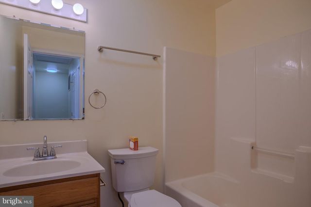 11 SOPHIE LN, Bunker Hill, WV 25413