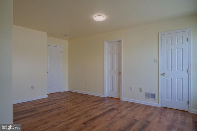 11 SOPHIE LN, Bunker Hill, WV 25413