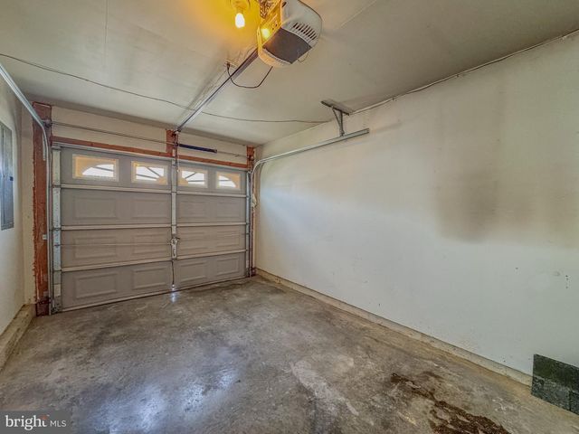 11 SOPHIE LN, Bunker Hill, WV 25413