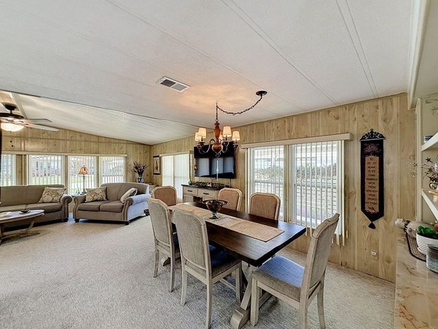 1561 APACHE CIRCLE, Tavares, FL 32778