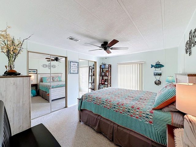 1561 APACHE CIRCLE, Tavares, FL 32778