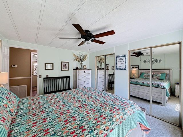 1561 APACHE CIRCLE, Tavares, FL 32778