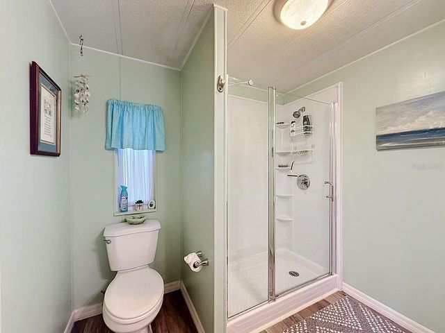 1561 APACHE CIRCLE, Tavares, FL 32778