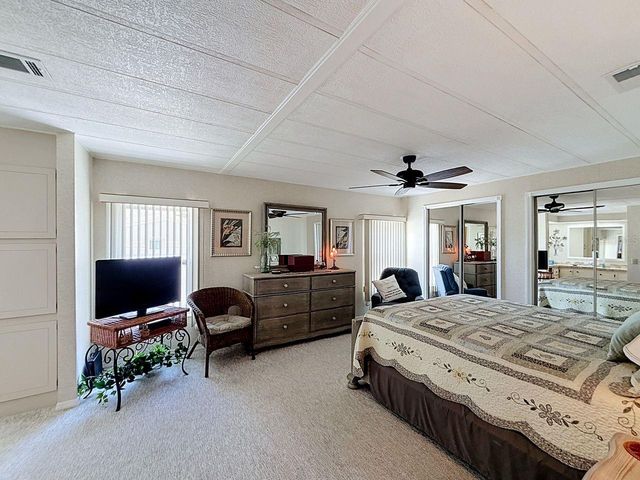 1561 APACHE CIRCLE, Tavares, FL 32778