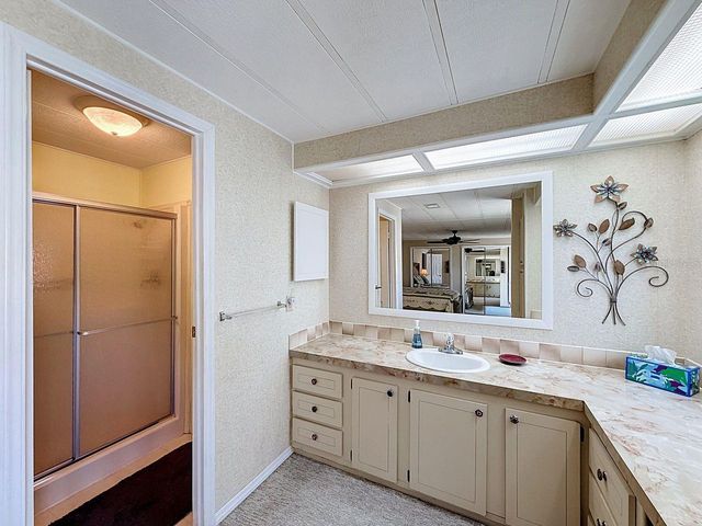 1561 APACHE CIRCLE, Tavares, FL 32778