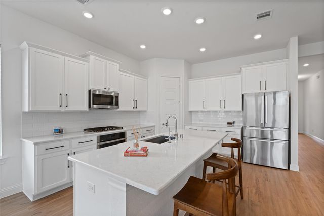 10807 Cloaked Wing Court, Cypress, TX 77433