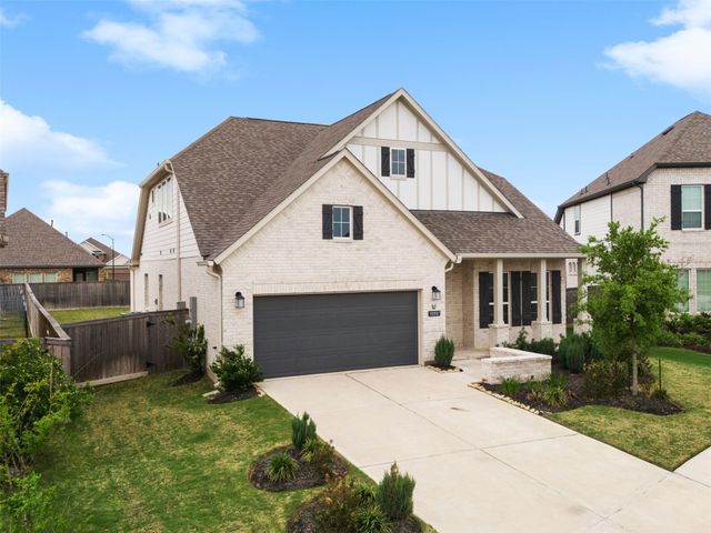 10807 Cloaked Wing Court, Cypress, TX 77433