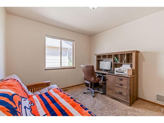 2105 Christopher Ct, Johnstown, CO 80534