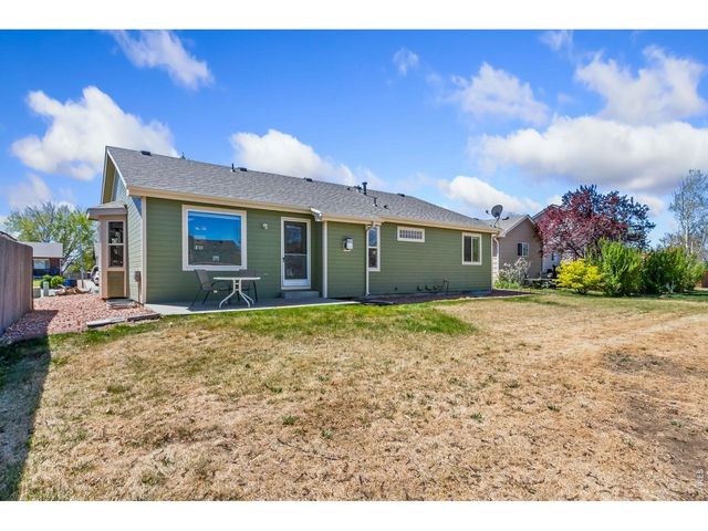 2105 Christopher Ct, Johnstown, CO 80534