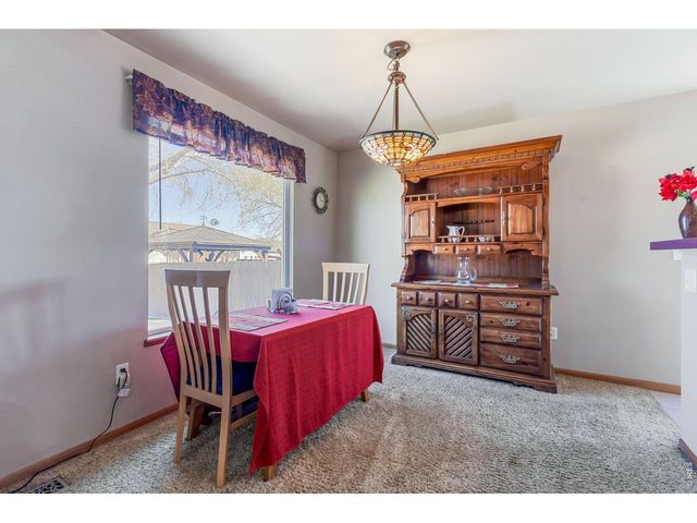 2105 Christopher Ct, Johnstown, CO 80534