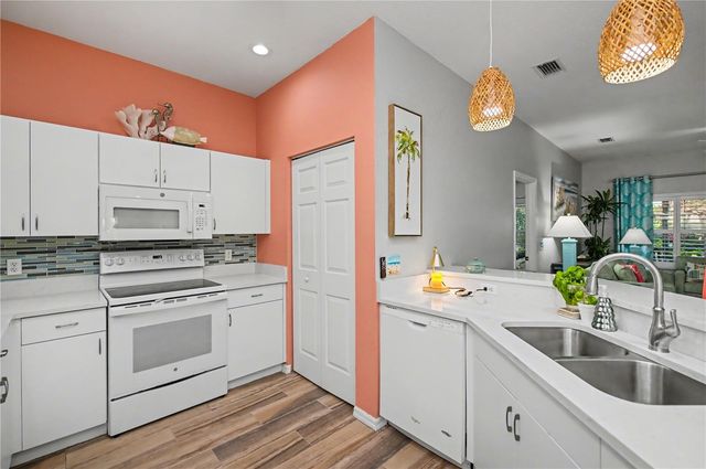 19501 HERITAGE OAK BOULEVARD, Port Charlotte, FL 33948