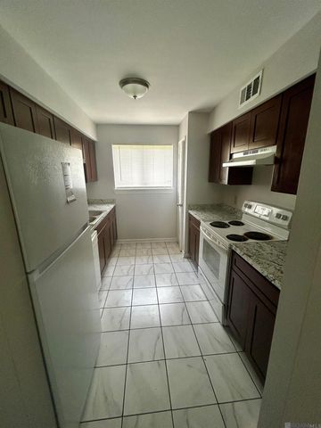 8736 Elvin Dr, Baton Rouge, LA 70820