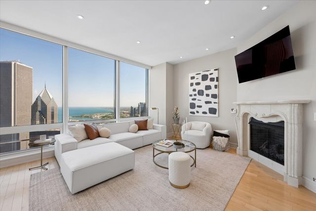 401 N Wabash Avenue 57F, Chicago, IL 60611