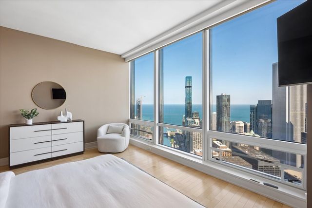 401 N Wabash Avenue 57F, Chicago, IL 60611