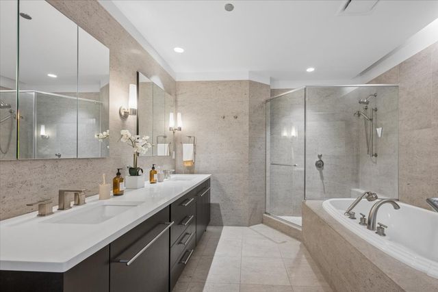 401 N Wabash Avenue 57F, Chicago, IL 60611