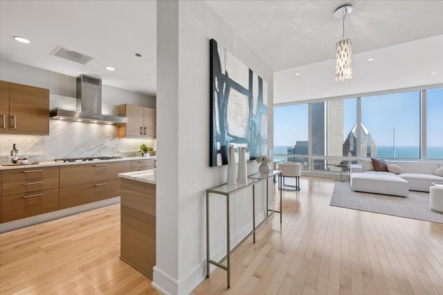401 N Wabash Avenue 57F, Chicago, IL 60611