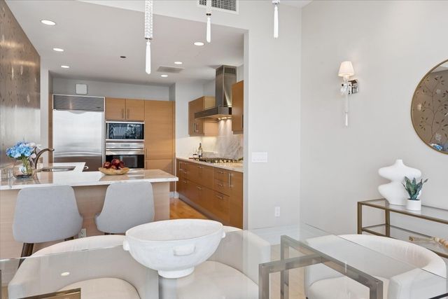 401 N Wabash Avenue 57F, Chicago, IL 60611