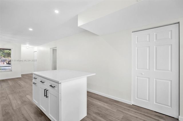 5904 S Rue Rd, West Palm Beach, FL 33415