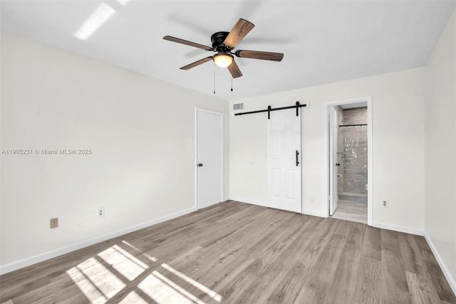 5904 S Rue Rd, West Palm Beach, FL 33415