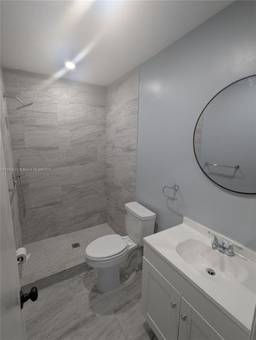 5904 S Rue Rd, West Palm Beach, FL 33415