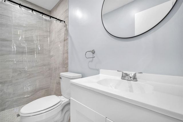 5904 S Rue Rd, West Palm Beach, FL 33415