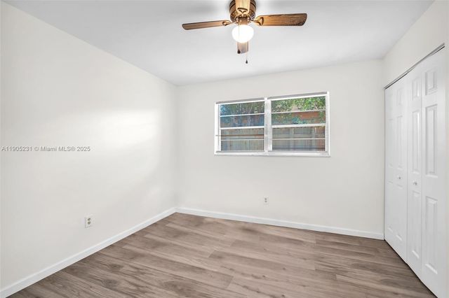 5904 S Rue Rd, West Palm Beach, FL 33415