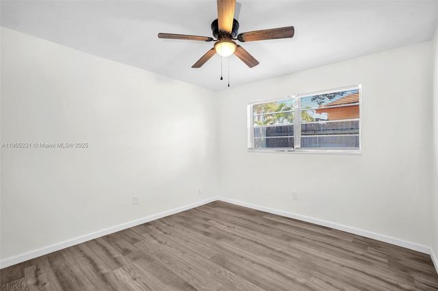 5904 S Rue Rd, West Palm Beach, FL 33415