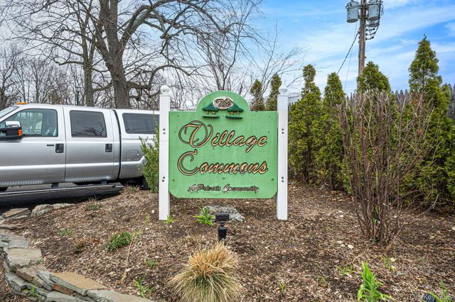 12 Greenmeadow Drive 12, Babylon, NY 11702