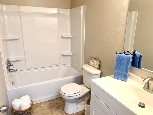 1402 Camp Road 6c, Charleston, SC 29412