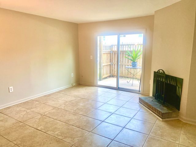 1402 Camp Road 6c, Charleston, SC 29412