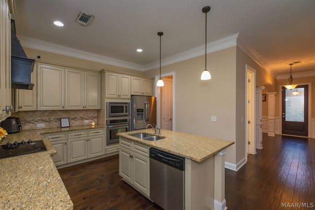 170 SHERWOOD Trail, Wetumpka, AL 36093