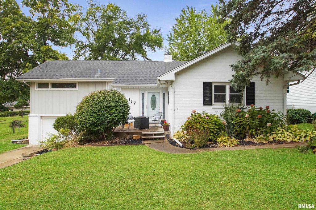 117 GREENLAWN Court, East Peoria, IL 61611