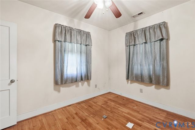 654 Confederate Ave, Petersburg, VA 23803