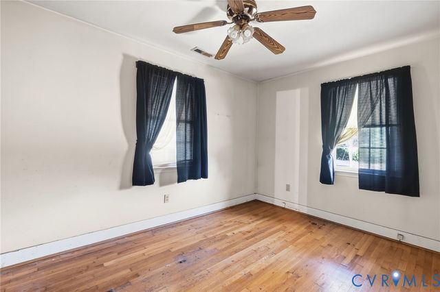 654 Confederate Ave, Petersburg, VA 23803