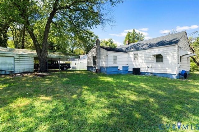 654 Confederate Ave, Petersburg, VA 23803