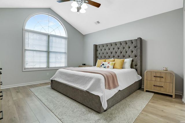 8160 Wyntree Villas Drive, Newburgh, IN 47630