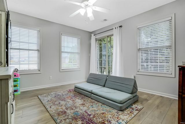 8160 Wyntree Villas Drive, Newburgh, IN 47630