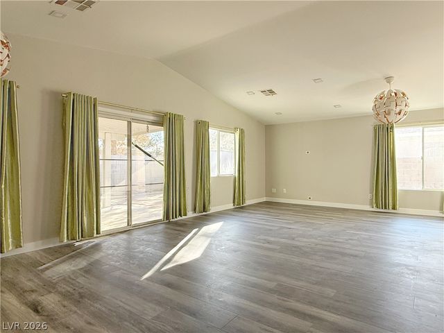 9362 Santa Fe Rose Street, Las Vegas, NV 89123