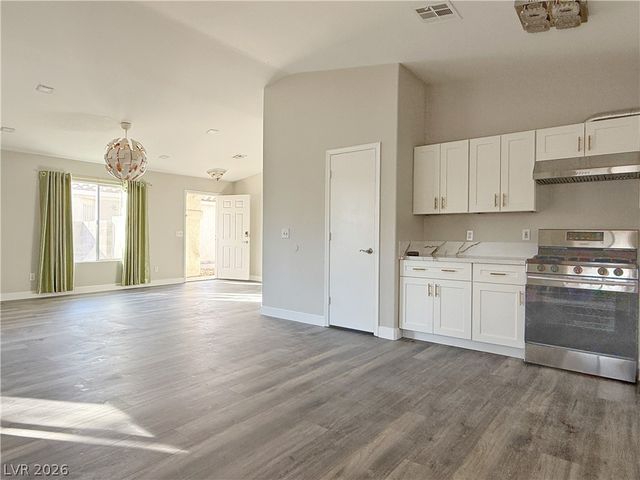 9362 Santa Fe Rose Street, Las Vegas, NV 89123