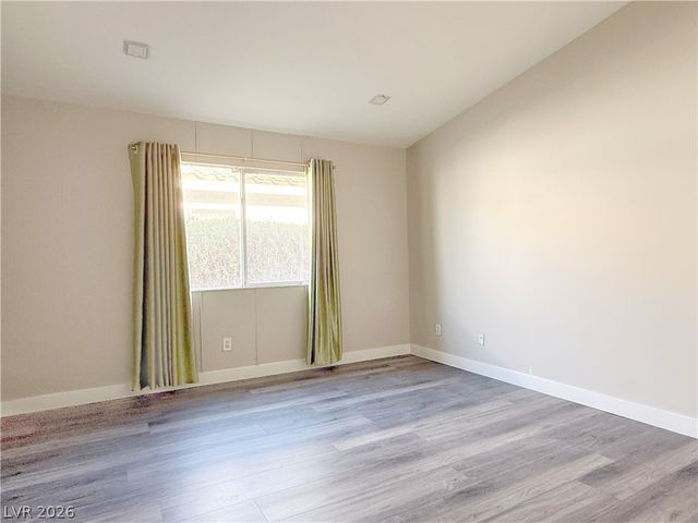 9362 Santa Fe Rose Street, Las Vegas, NV 89123