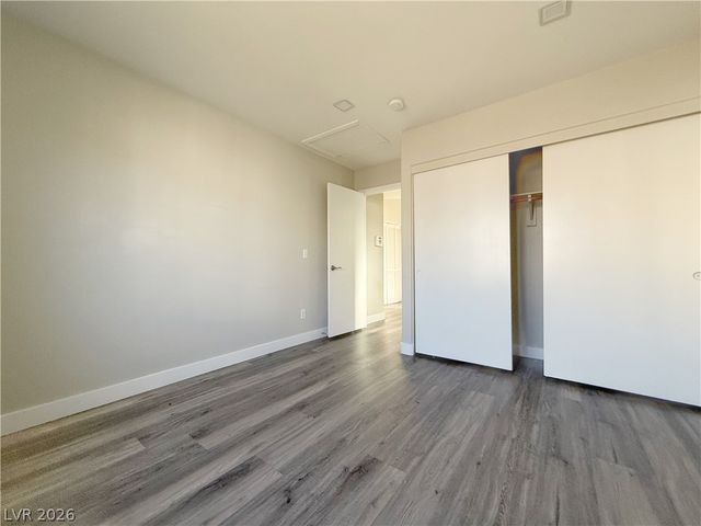 9362 Santa Fe Rose Street, Las Vegas, NV 89123