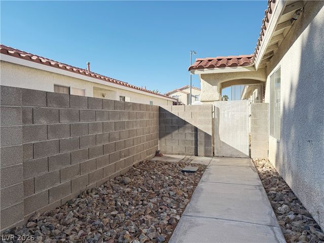 9362 Santa Fe Rose Street, Las Vegas, NV 89123