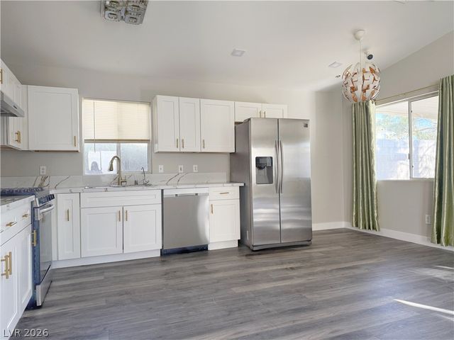 9362 Santa Fe Rose Street, Las Vegas, NV 89123