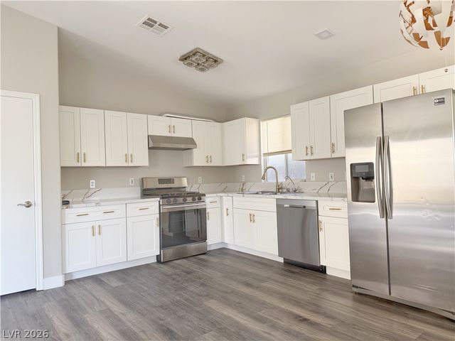 9362 Santa Fe Rose Street, Las Vegas, NV 89123