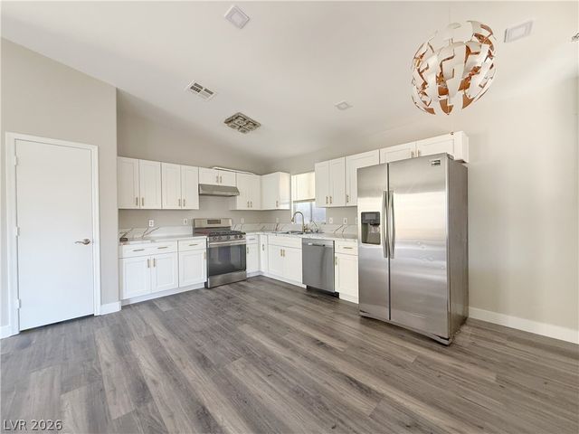9362 Santa Fe Rose Street, Las Vegas, NV 89123