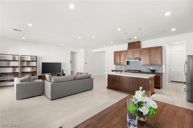 598 Desert Bluebell Court, Henderson, NV 89011