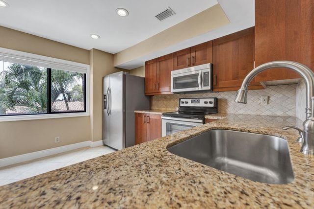 7888 Granada Place 904, Boca Raton, FL 33433