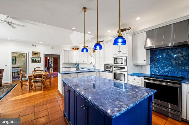 1211 BELFAST RD, Sparks Glencoe, MD 21152